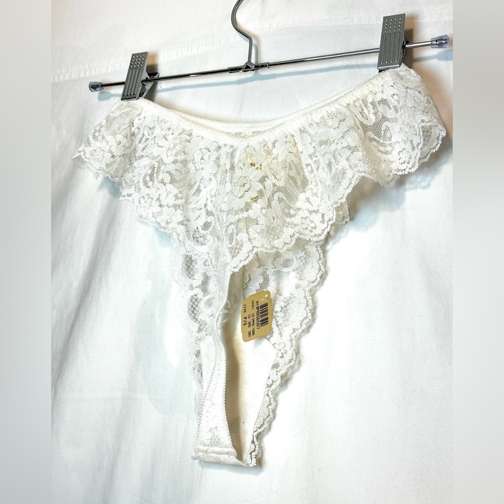 Victoria's Secret Vintage White Lace Panties NWT - Picture 2 of 9
